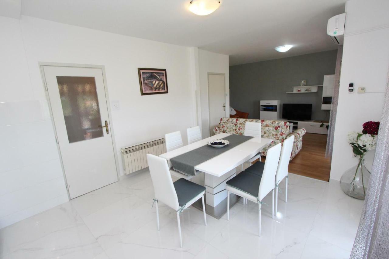 Apartments Filip Rovinj Exterior foto